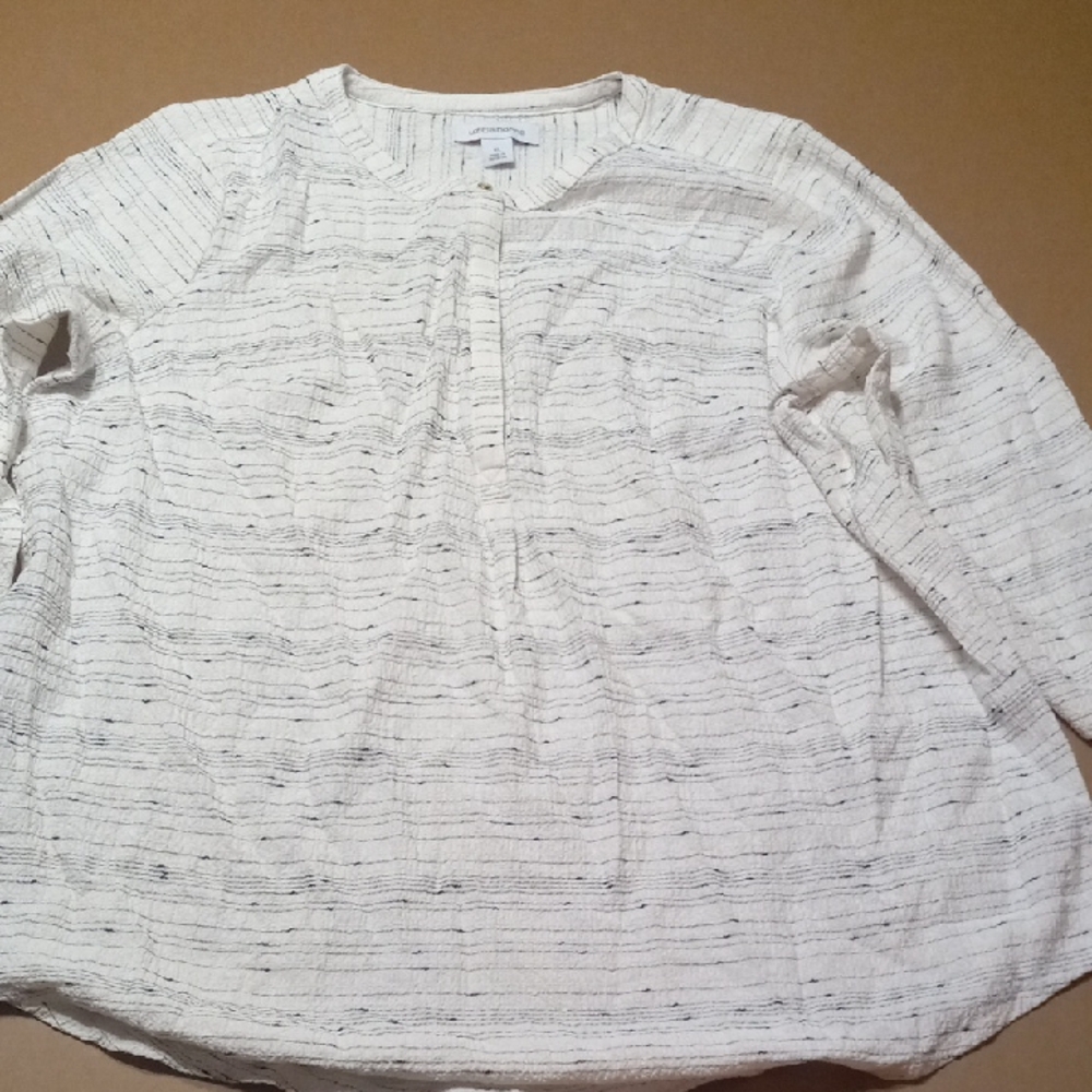 Liz Claiborne White and Navy Striped Top